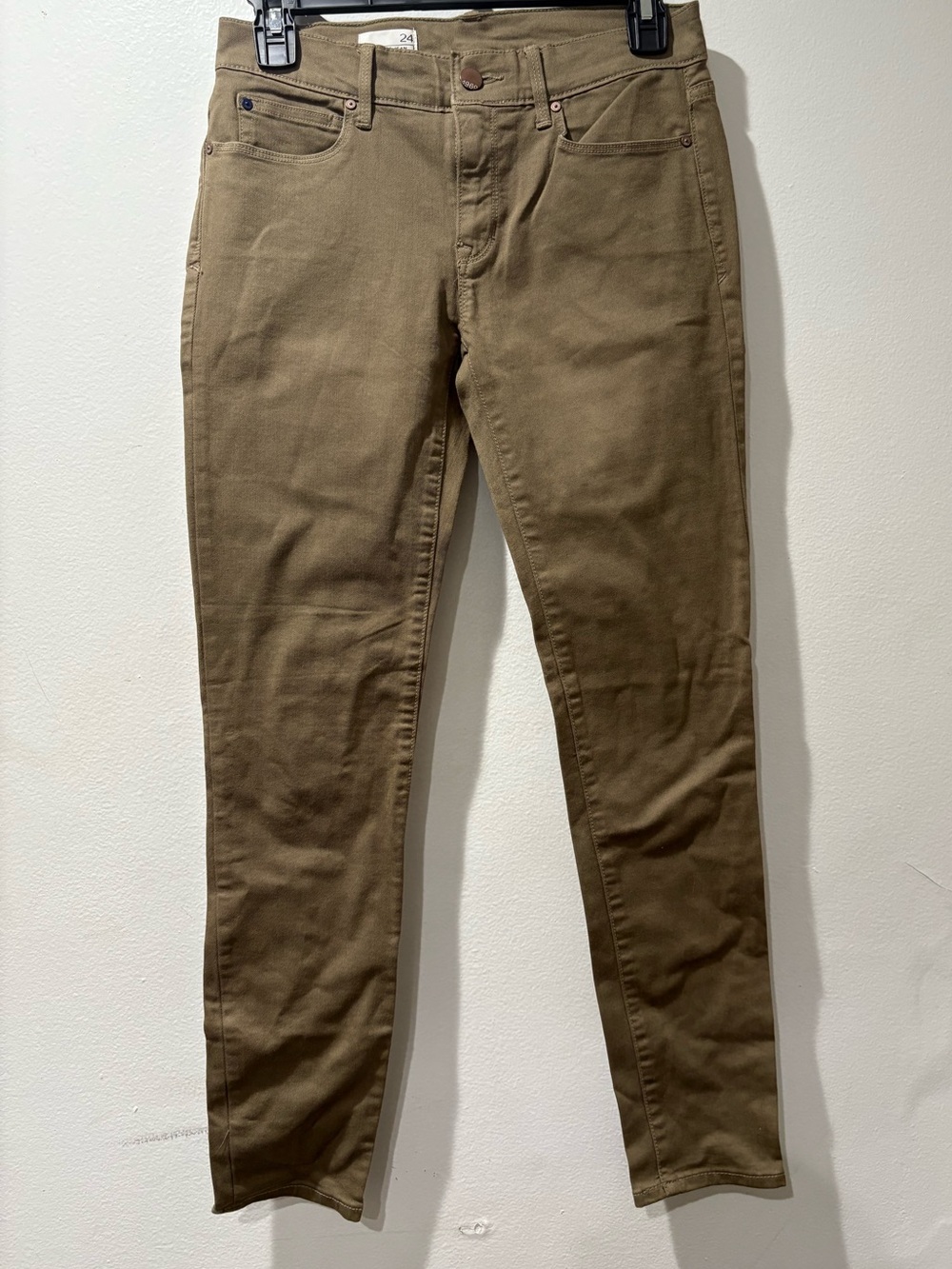 Classic Slim Convertible Pants in Olive Brown